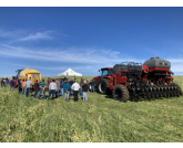 Dia de campo comprova produção sustentável de grãos na propriedade pioneira em Plantio Direto no Oeste de SC